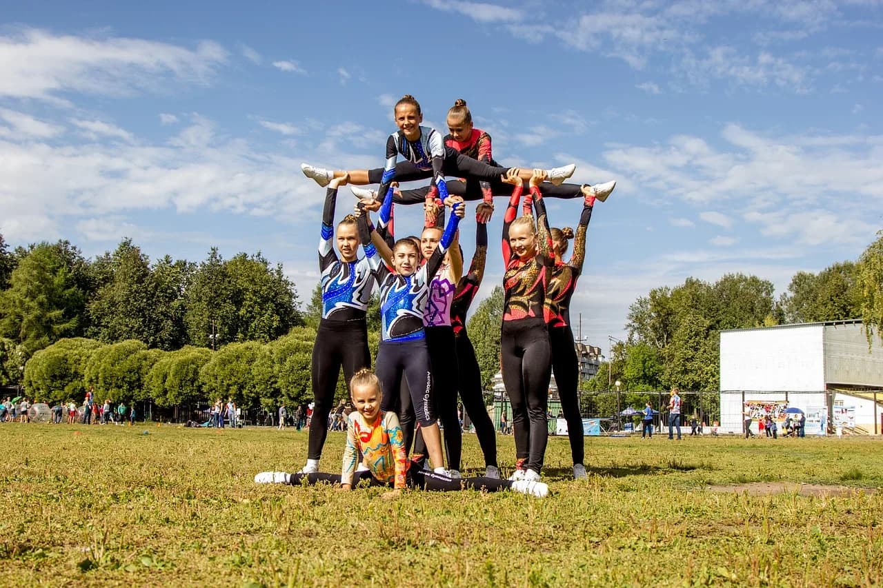 Team feiert gemeinsam