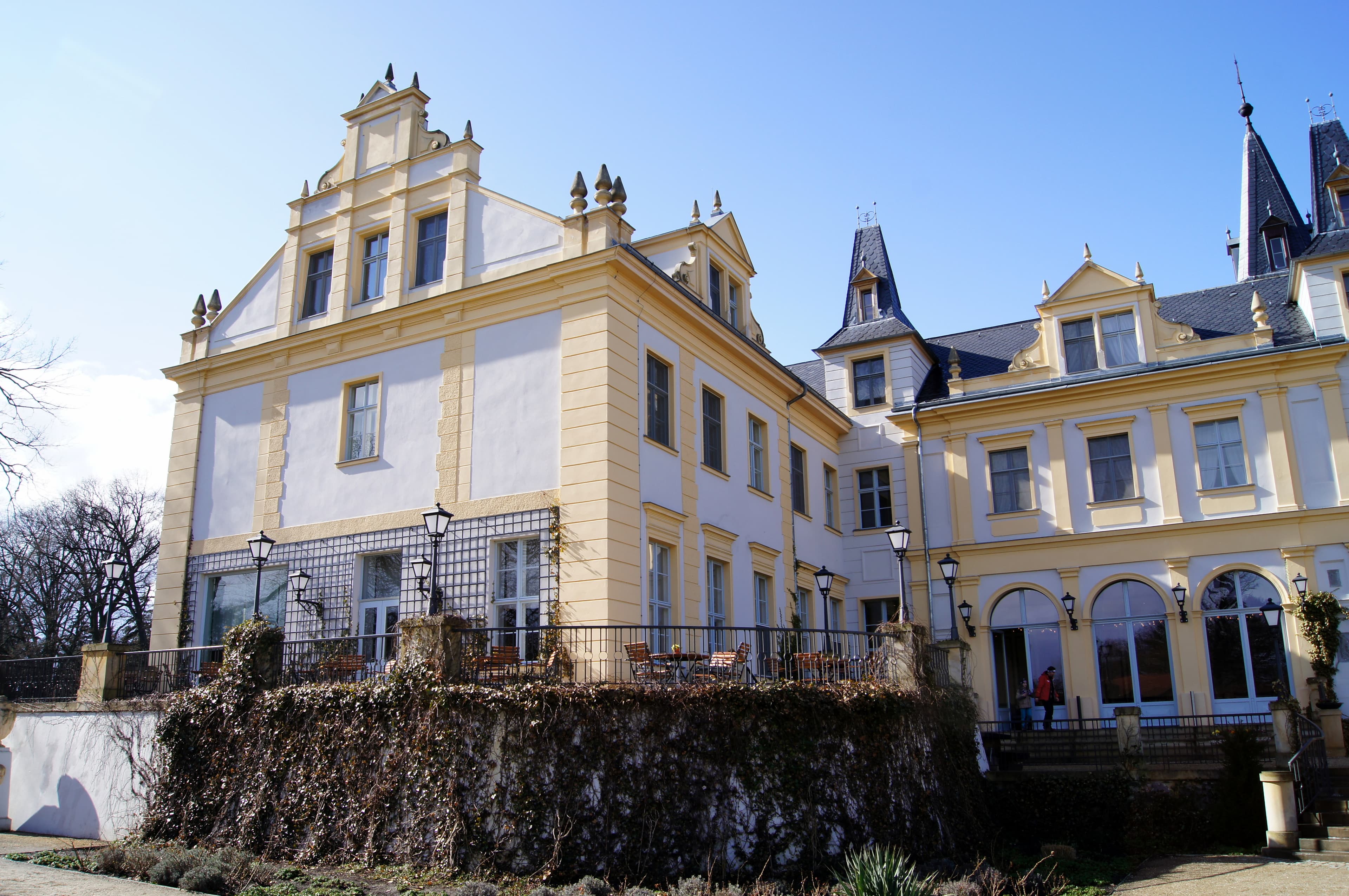 Schloss und Gut Liebenberg