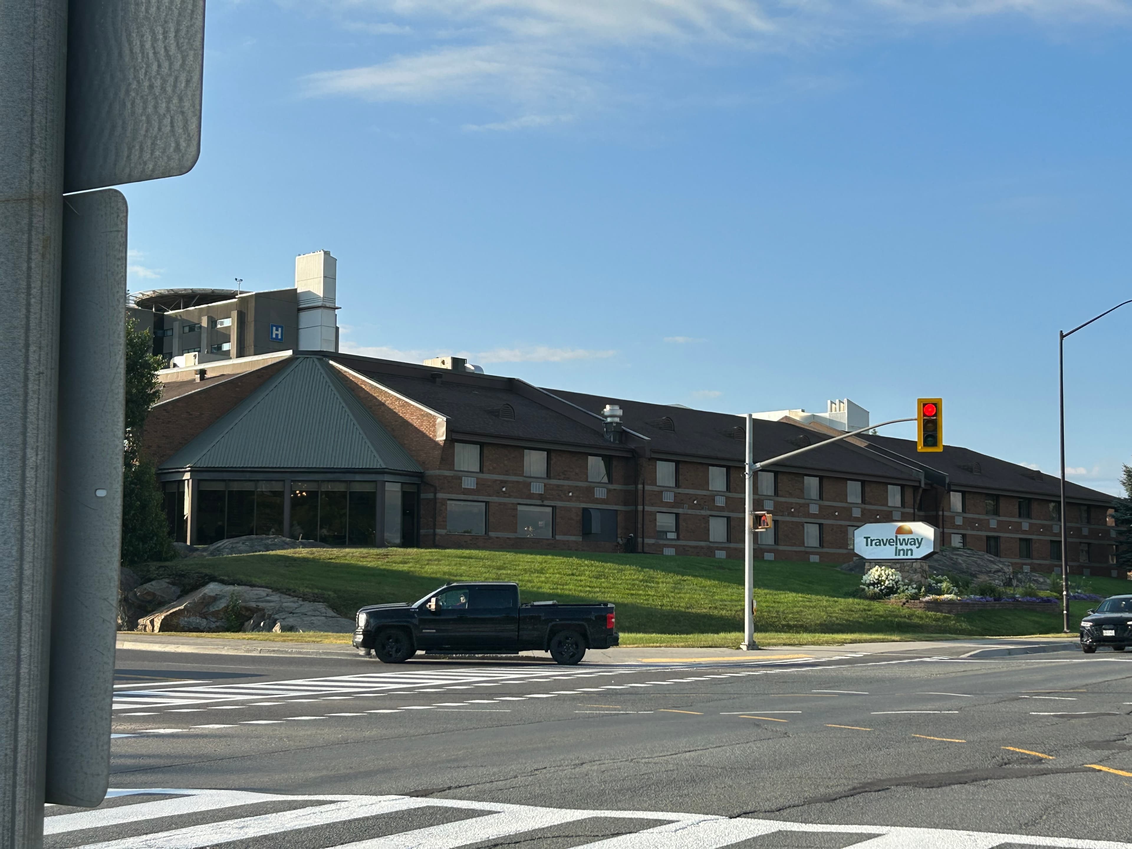 Travelway Inn