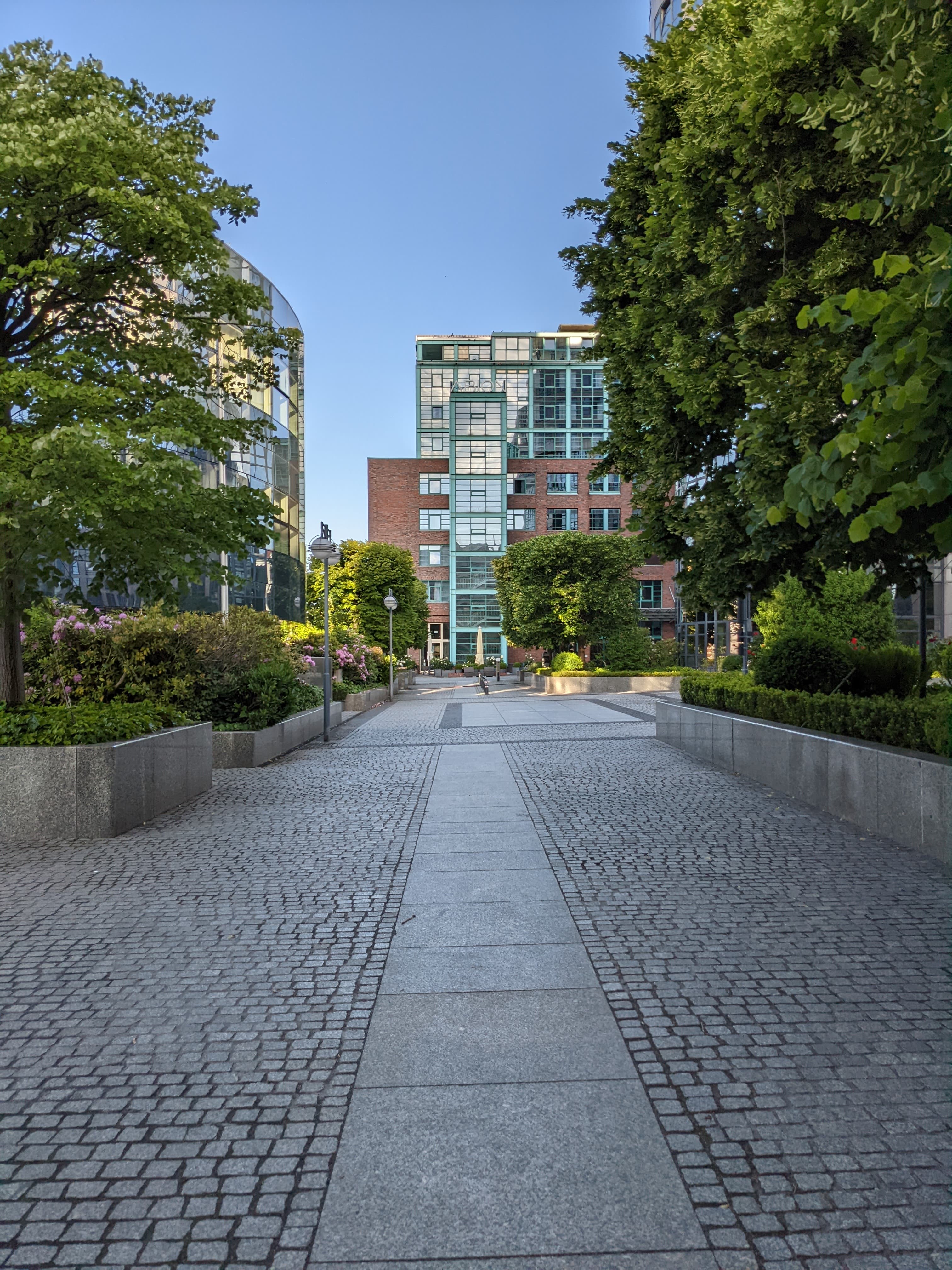 AMERON Berlin ABION Spreebogen Waterside