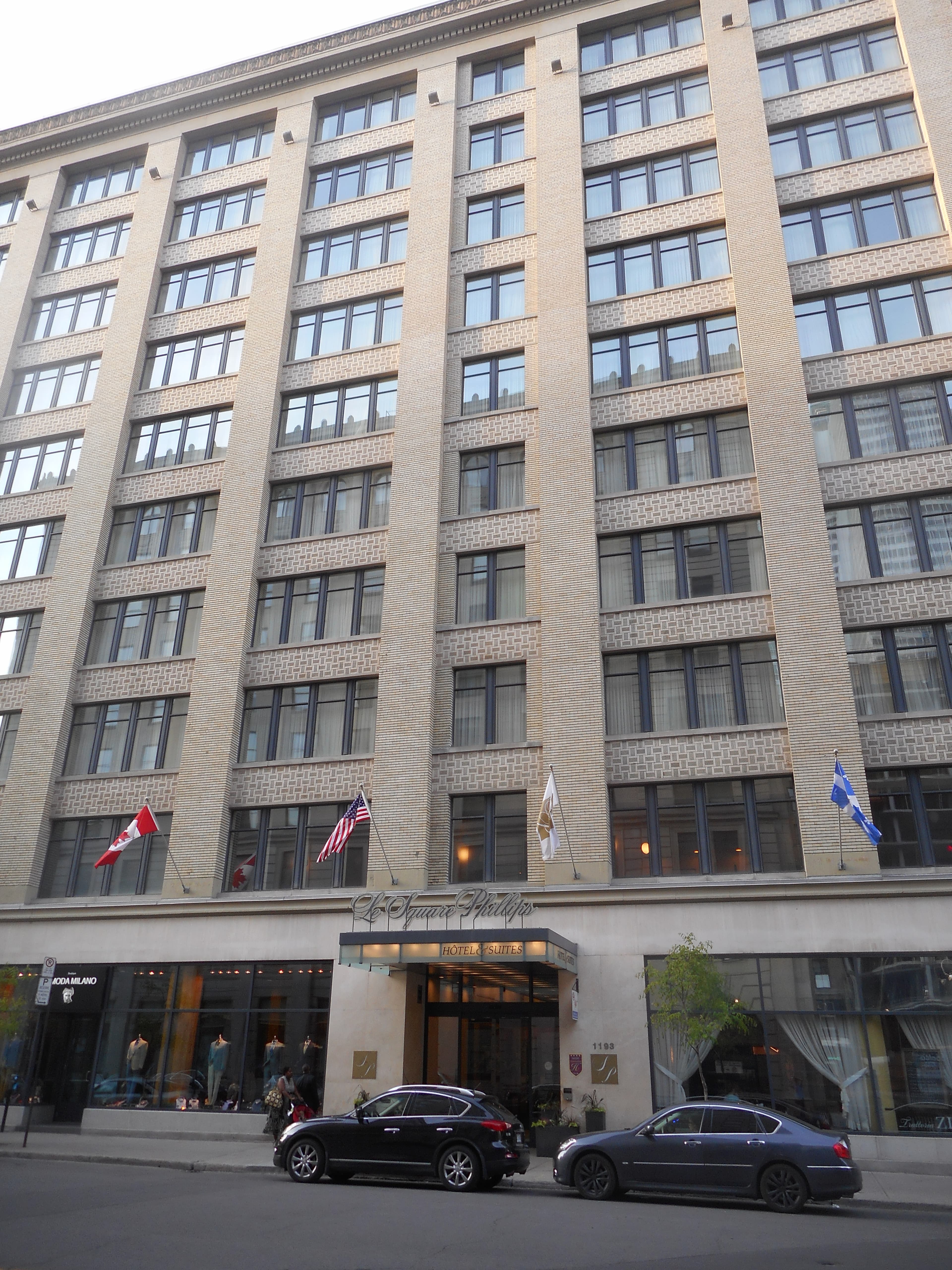 Square Phillips Hotel & Suites