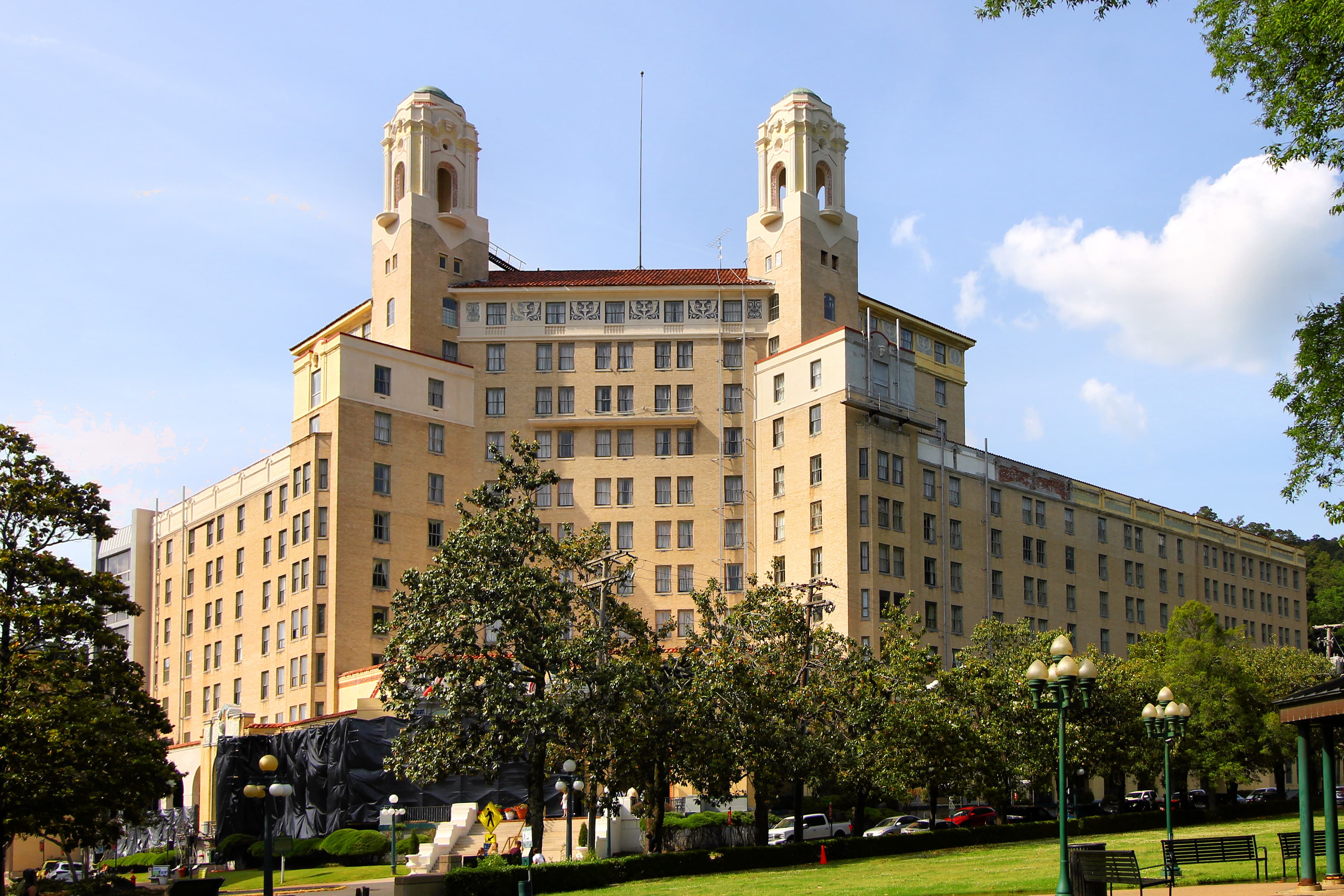 Arlington Resort Hotel & Spa