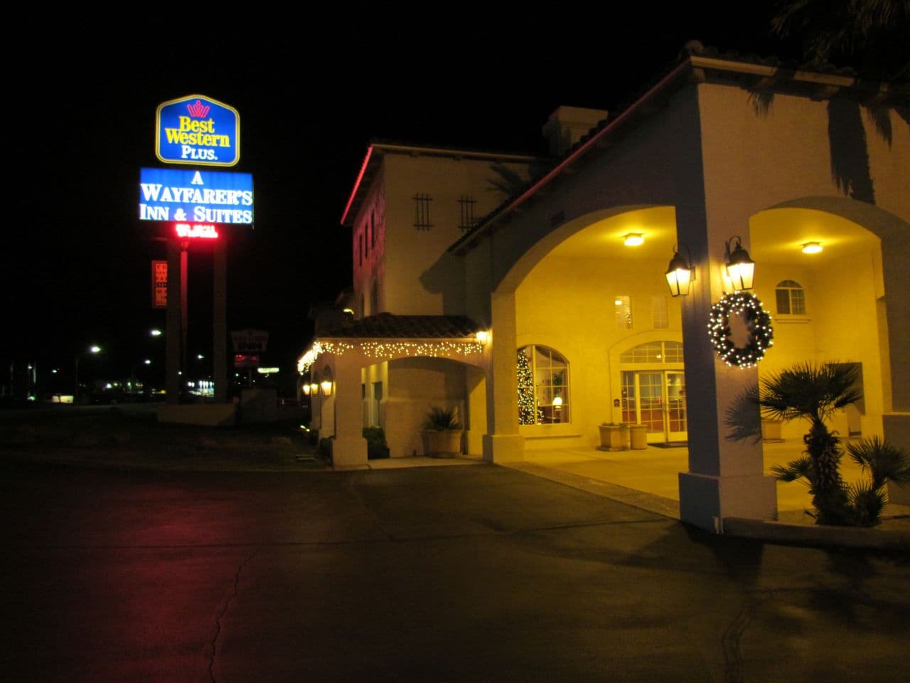 Best Western Plus A Wayfarer's Inn & Suites
