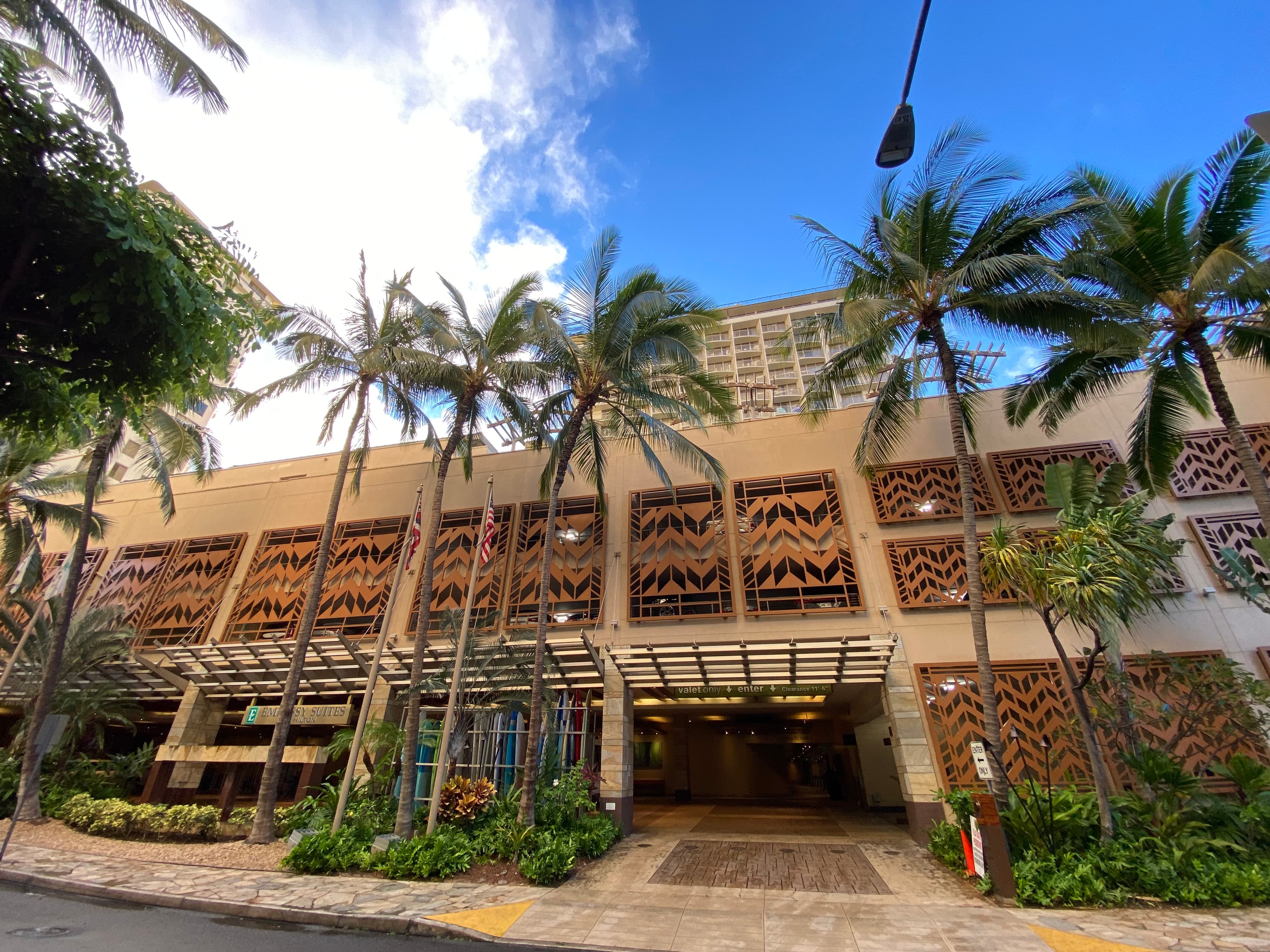 Wyndham Waikiki Beach Walk