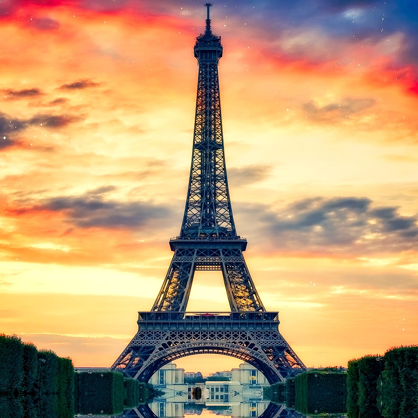 eiffel-tower-g6e2069f02_1920